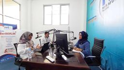 BPS Sulbar on the Air at RRI Mamuju: Discussing Inflation Trends Throughout 2023